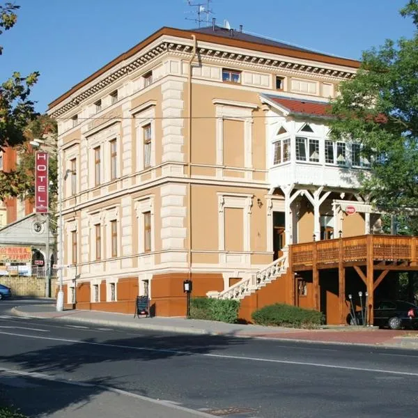 Hotel MERTIN，位于Boleboř的酒店