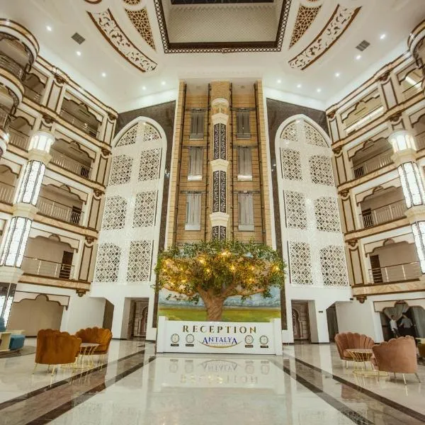 Antalya Grand Palace Hotel，位于乌尔根奇的酒店