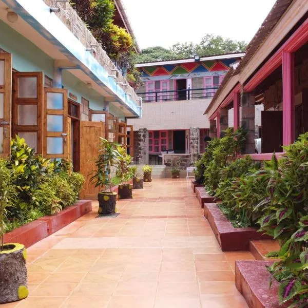 Miryams Village Inn Safari Lodge，位于Sultan Hamud的酒店
