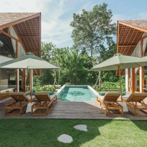 Arpana Luxury Private Pool Villas，位于金巴兰的酒店