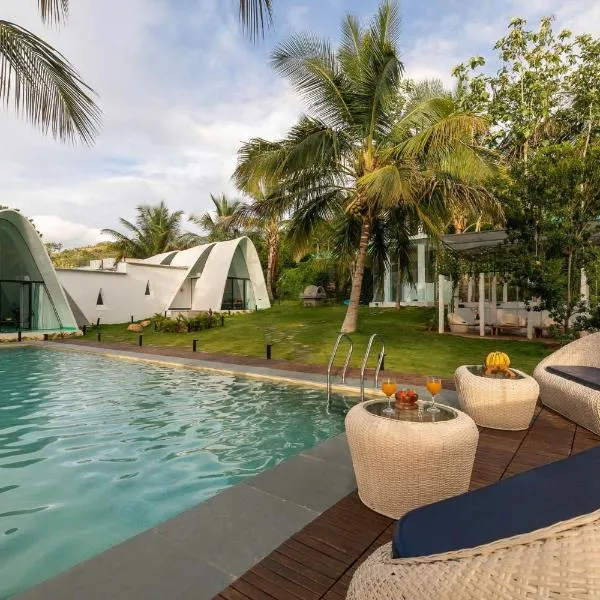 StayVista at Shwaas 4BR Mysore with Private pool and landscape，位于迈索尔的酒店