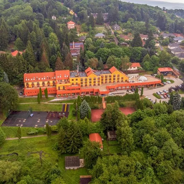 Hotel Narád，位于马特劳森蒂姆赖的酒店