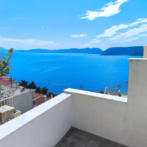 Oikonomou Villas，位于埃尔米奥尼的酒店