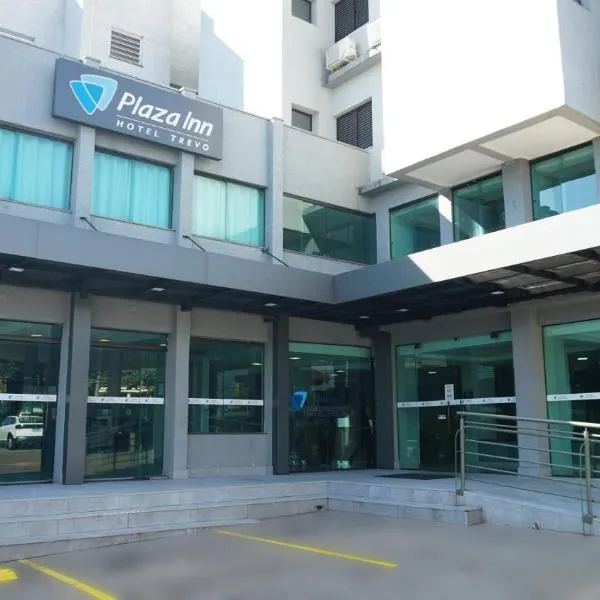 索罗卡巴特雷沃广场酒店,位于索罗卡巴的酒店