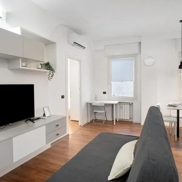 La Perla Grigia，位于阿拉西奥的酒店