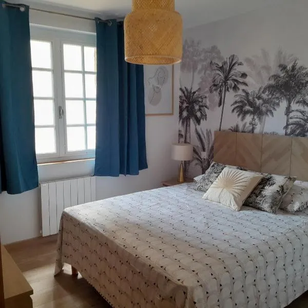 Gite Chez Laurette 12，位于Sainte-Eulalie-dʼOlt的酒店