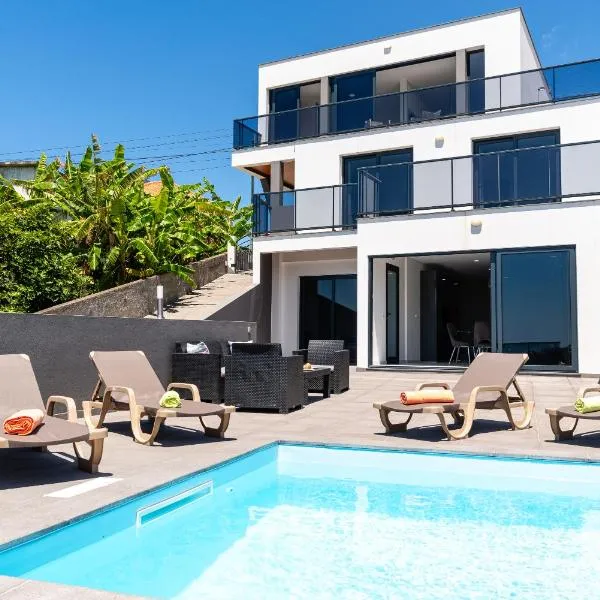 Casa Antonette, Lovely house with a pool，位于卡列塔的酒店
