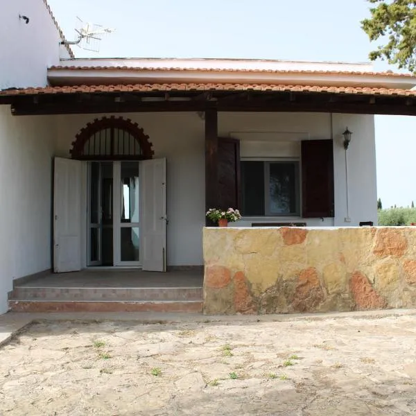 Casa Bouganville villetta tra le vigne e il mare，位于门菲的酒店