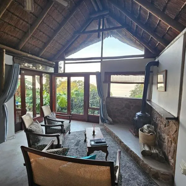 Bali at Scenic Haven Formerly Willinga Lodge in Hartbeespoort，位于Kosmos的酒店