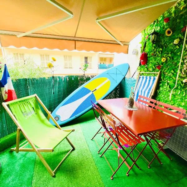studio city center beach side free paddle beautiful terrace,位于尼斯的酒店