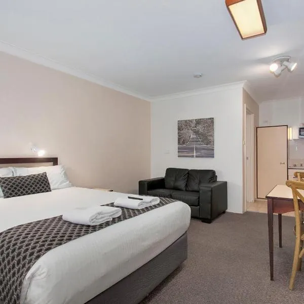 Econo Lodge Savannah Park Tamworth，位于塔姆沃思的酒店