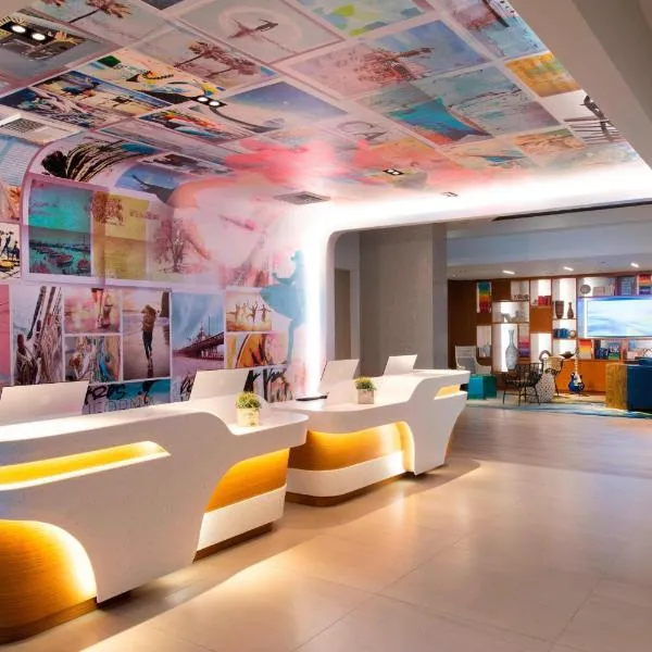 纽波特海滩文艺复兴酒店，位于纽波特海滩的酒店