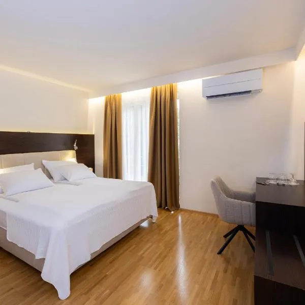 Rooms Bella，位于布莱德的酒店