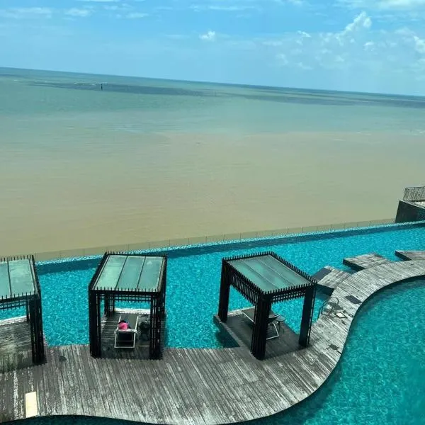 Imperium Residence 1 Queen bed Sea View，位于关丹的酒店