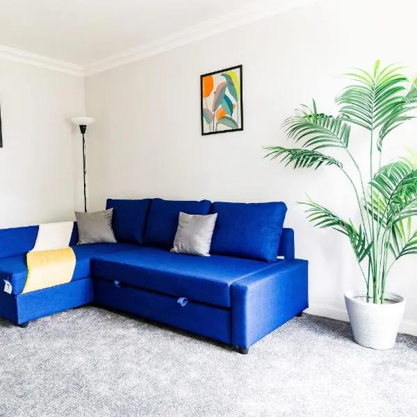 2Bed Garden & Private Parking Near A19 - Perfect for Contractors，位于Pallion的酒店