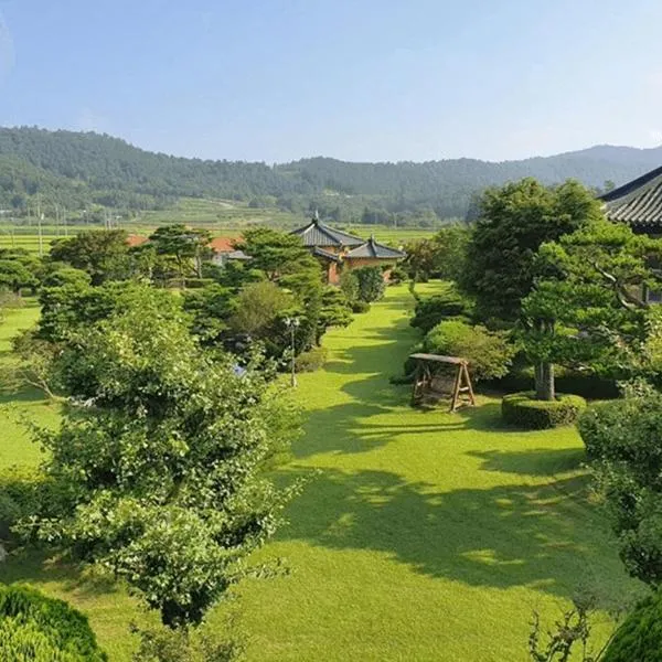 Boseong Carmel Royal Pension，位于宝城郡的酒店