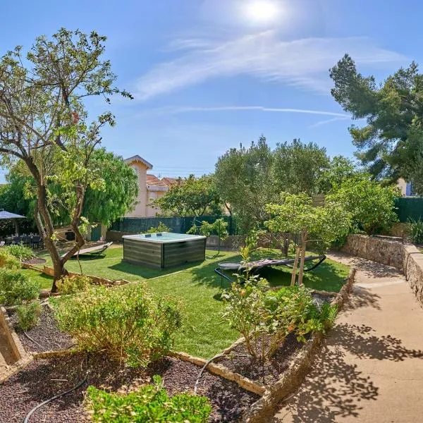 La Provençale - Jacuzzi, BBQ, jardin & clim，位于土伦的酒店