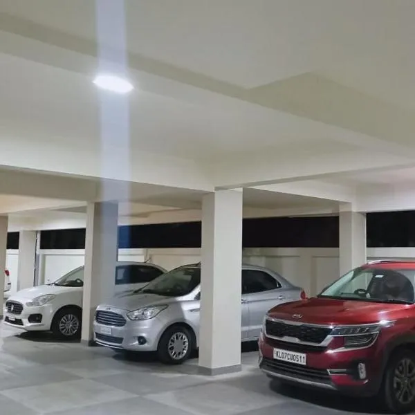 HOTEL VINTAGE CASTLE，位于哥印拜陀的酒店