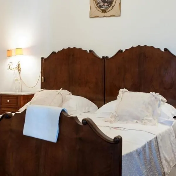 Villa Anna Savini Casa Vacanze，位于Elice的酒店