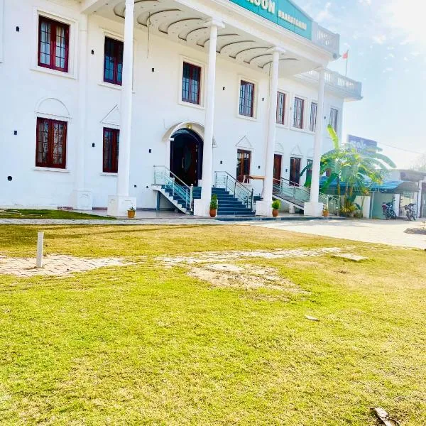 Hotel Sukoon Bharatgarh，位于Rūpnagar的酒店