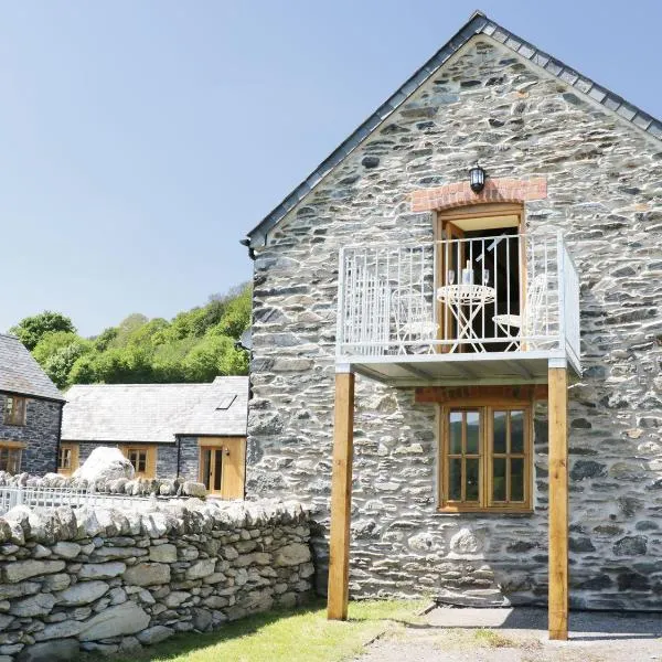Dee Valley Country Escape - Sleeps 4 & Hot Tub，位于科文的酒店