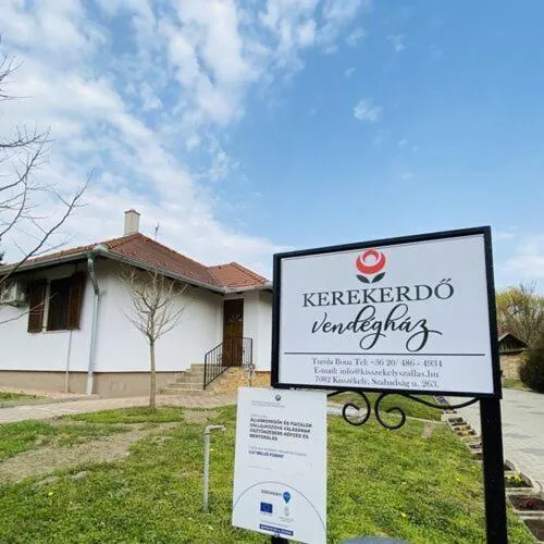 Kerekerdő Vendégház，位于Kisszékely的酒店