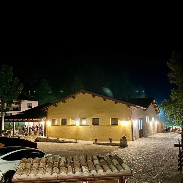 Da Rossella，位于Tufo Basso的酒店