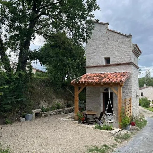 Pradelles，位于Castelnau-de-Lévis的酒店