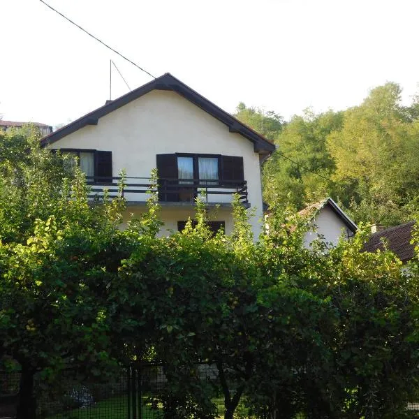 Apartmani Ceca Blaznava，位于Topola的酒店