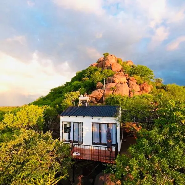 Makgobelo Lodge -The White House - Solar powered，位于Sekhukhune District Municipality的酒店