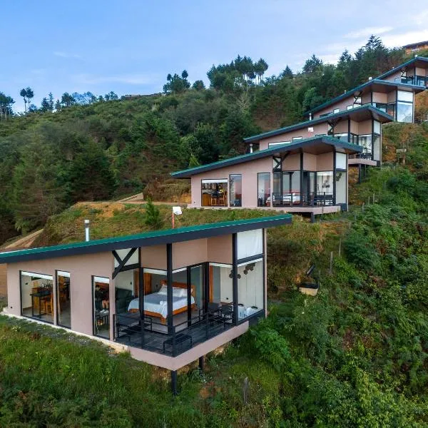 Villas Páramo Cloud Forest Hotel，位于División的酒店