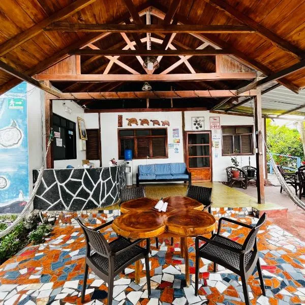 Las Gardenias Hostel - Starlink Internet，位于比亚米尔港的酒店