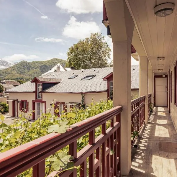 Le Clos du 5 - Appart Hotel Bagneres，位于巴涅尔德比戈尔的酒店