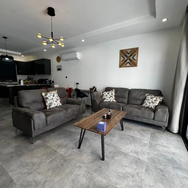 Blue Island 1 & 2 Holiday Rentals，位于Karavas的酒店