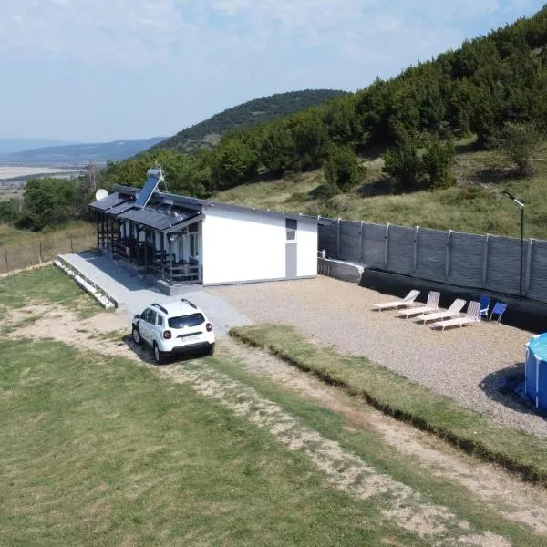 Panoramic House，位于Moldova Nouă的酒店