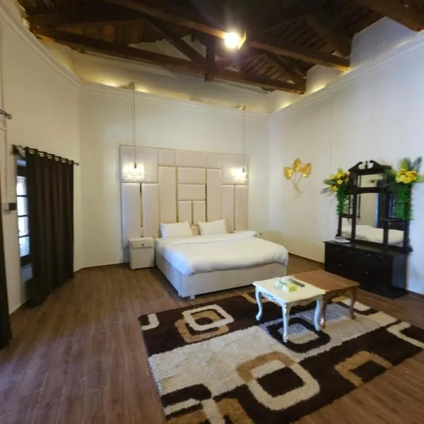 Misty Peaks Resort，位于穆里的酒店