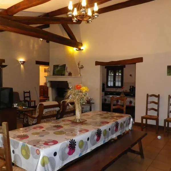 Marais poitevin, Gîte D'andréa，位于Saint-Pierre-le-Vieux的酒店