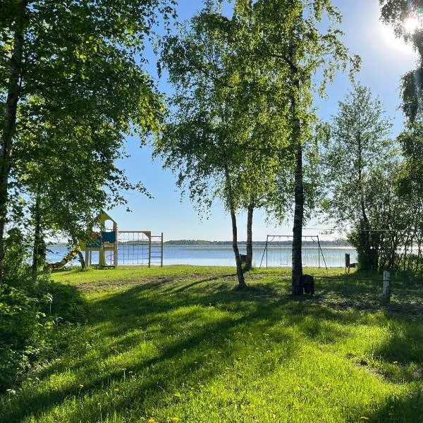 Tõhela Järve Puhkeküla，位于Männikuste的酒店