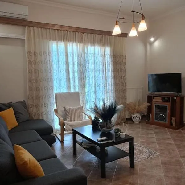 Dimitra's apartament，位于Kórinthos的酒店