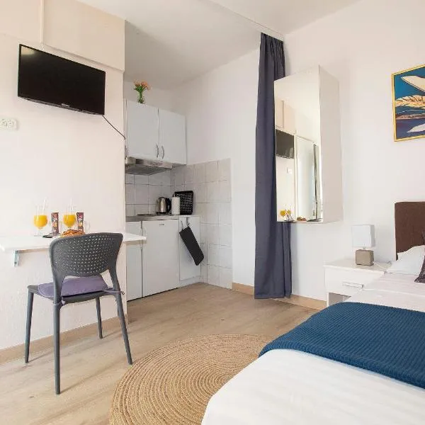 Studio Apartmani M，位于波达卡的酒店