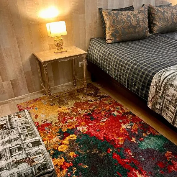 Avers House，位于纳尔瓦的酒店