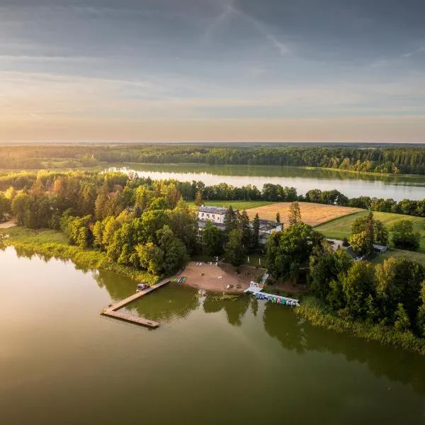 Hotel Półwysep Wądzyn，位于Bobrowo的酒店