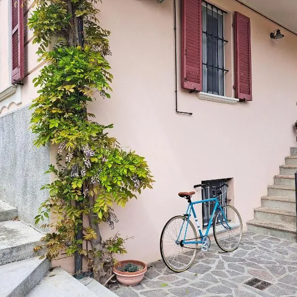 Casa Ninì - Holidays in Oltrepo，位于Torrazza Coste的酒店