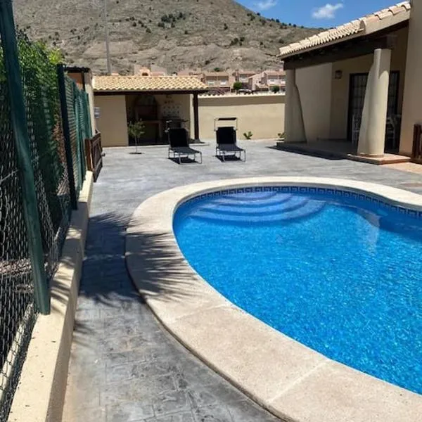 Luxury Villa In los Baños de Fortuna With Private Pool，位于福尔图纳的酒店