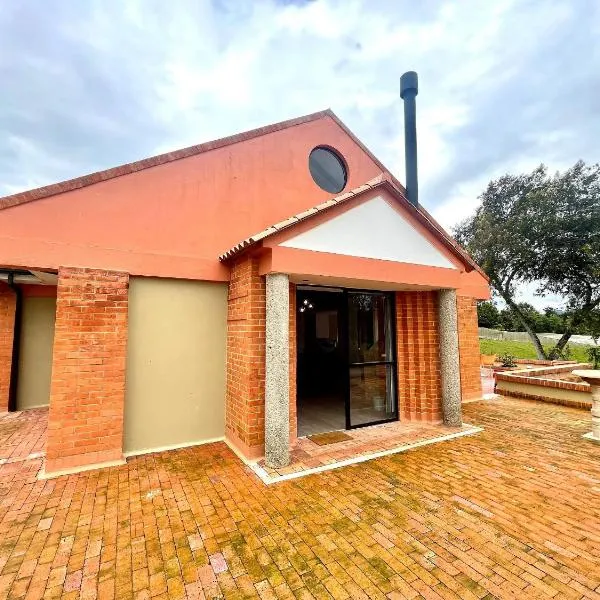 Lujosa Cabaña Represa del Sisga TV Wifi Cocina BBQ，位于Chocontá的酒店