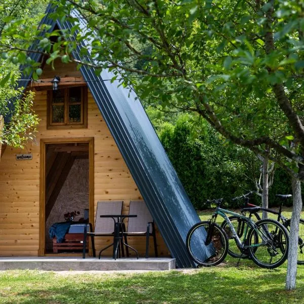 Moonlight & Starlight lodges，位于Orašac的酒店