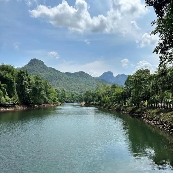 普帕来塔纳穆度假酒店，位于Ban Kui Yae的酒店