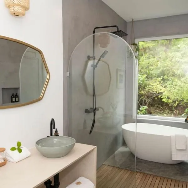 White Haus 2 - Rainforest heaven close to beaches，位于尤克卢利特的酒店