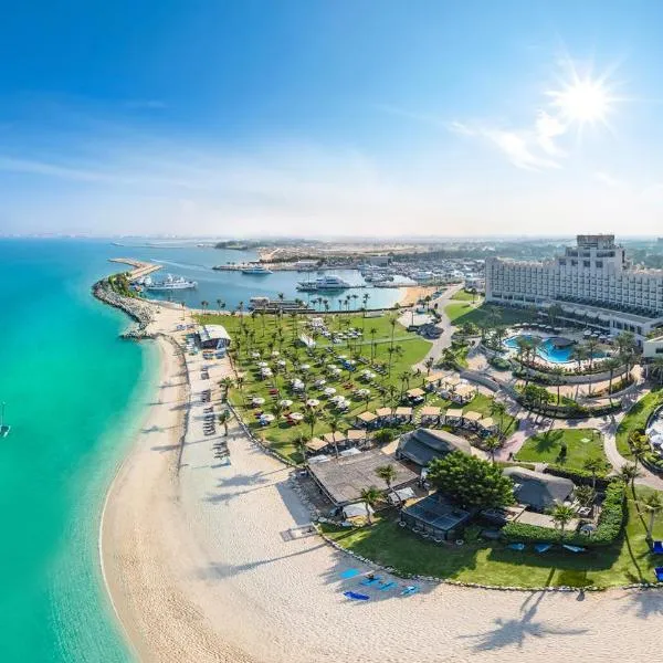 JA The Resort - JA Beach Hotel, Dubai，位于甘图特的酒店