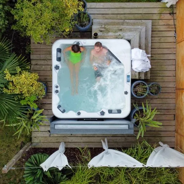 Ô85 - Cottage & Jacuzzi,位于Prouilly的酒店